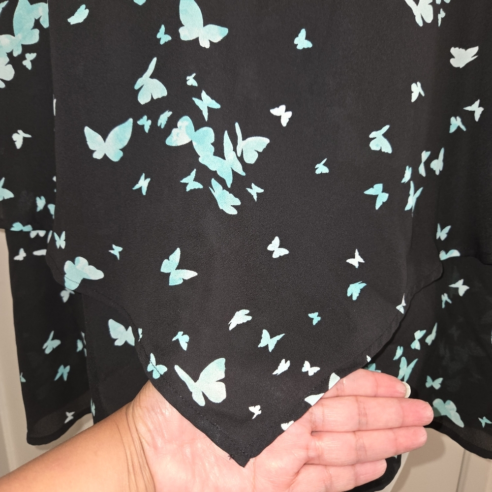 Top by Torrid - Picture 9 of 10